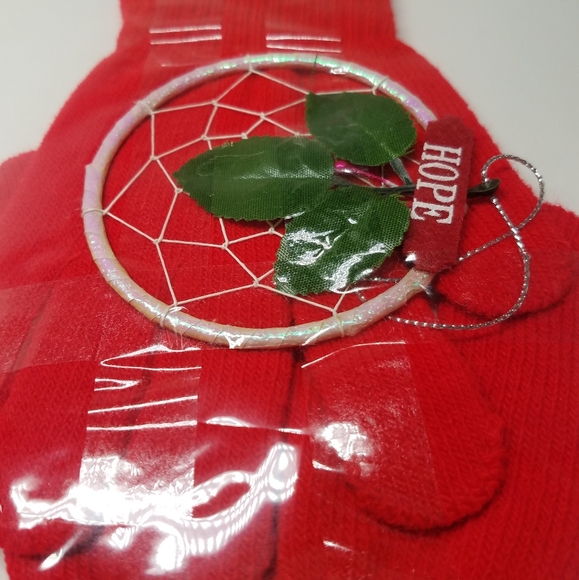 Christmas Red Gloves, Ornament and Pen - Picture 3 of 5